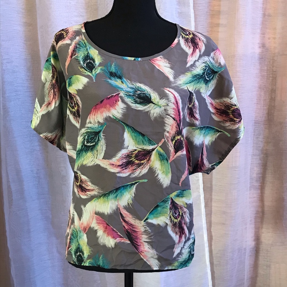 FINAL SALE - Xhiliration Feather Plus Size Print Top XXL